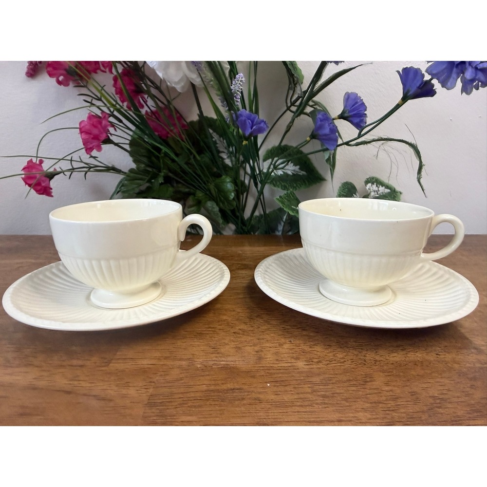Vintage Wedgwood Edme Etruria Creamware Tea‎ Cups and Saucers England Set of 2